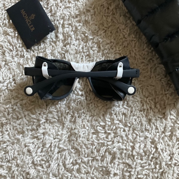 Moncler Smoke Mirror Round Unisex Sunglasses ML0046 02C 52 - Picture 10 of 11